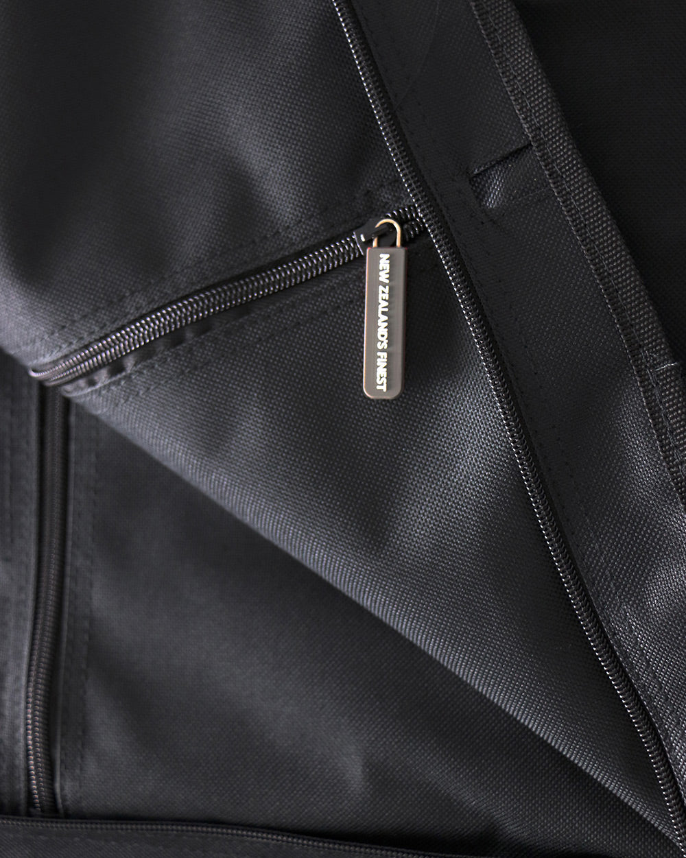 Steinlager Suit Bag -  Beer Gear Apparel & Merchandise - Speights - Lion Red - VB - Tokyo Dy merch